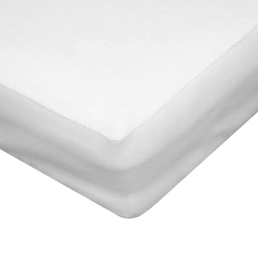 Mattress cover with elastic corners